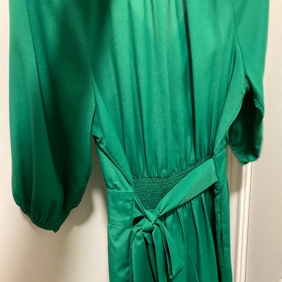 Green Dress - Picture 2 of 2